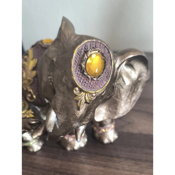 Alabastre European Style" Elephant & Baby Figurine - Picture 4 of 13